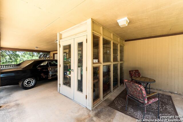 Listing photo id 33 for 103 Misty Bend