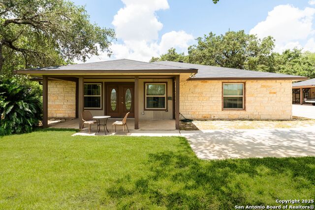 Listing photo id 49 for 103 Misty Bend