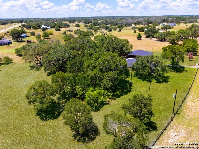 Listing photo id 53 for 103 Misty Bend