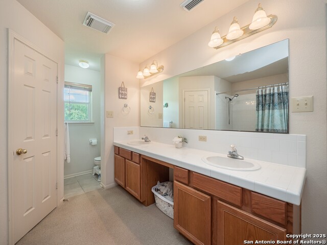 Listing photo id 16 for 658 Lakeview Dr