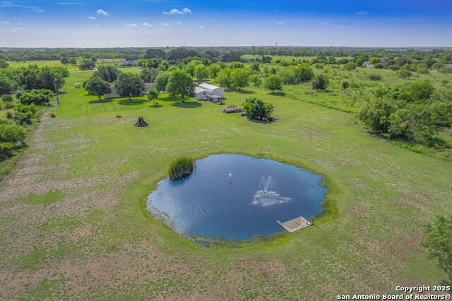 Listing photo id 36 for 658 Lakeview Dr