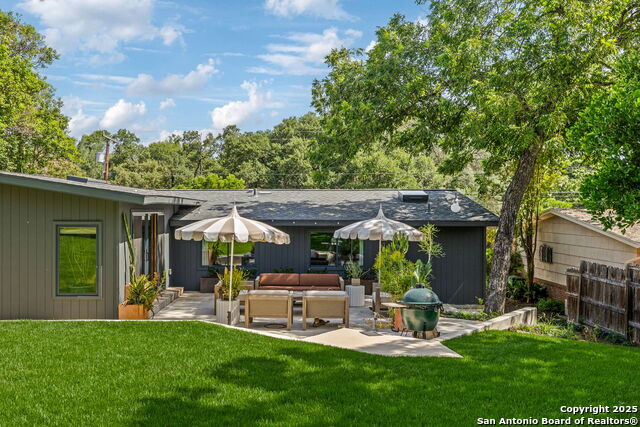 Listing photo id 38 for 2330 Blanton Dr