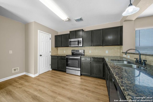 Image 14 of 29 For 3971 Cherokee Blvd