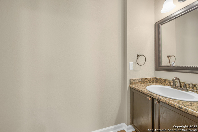 Image 6 of 29 For 3971 Cherokee Blvd