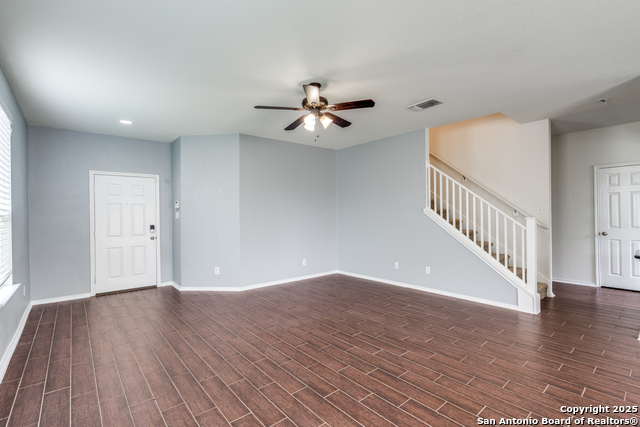 Listing photo id 3 for 6719 Loma Blanca