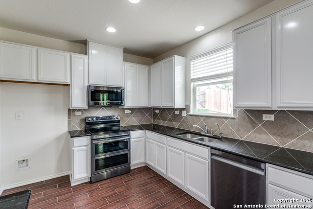 Listing photo id 4 for 6719 Loma Blanca