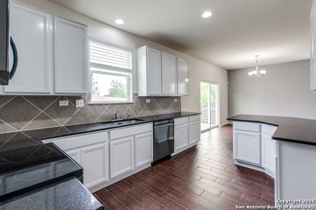 Listing photo id 6 for 6719 Loma Blanca