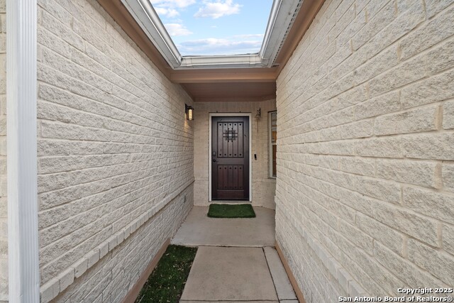 Listing photo id 1 for 6739 Tezel Bend