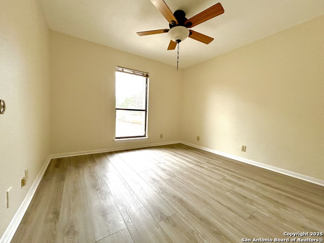 Image 15 of 28 For 5904 Spring Valley