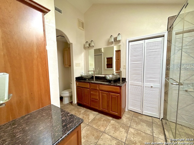 Image 23 of 28 For 5904 Spring Valley