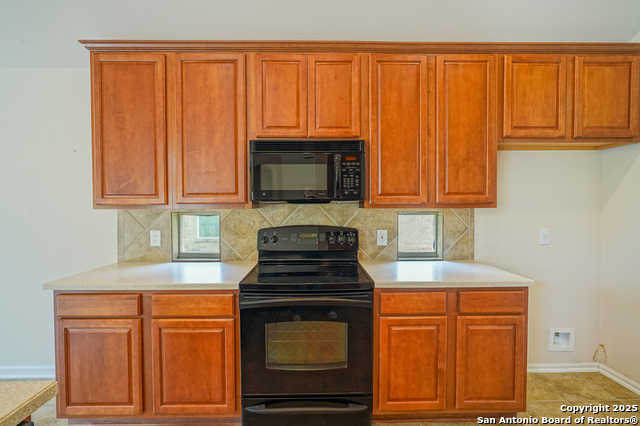Image 17 of 34 For 145 Green Brook