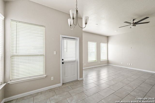 Listing photo id 9 for 8132 Chasemont Ct.