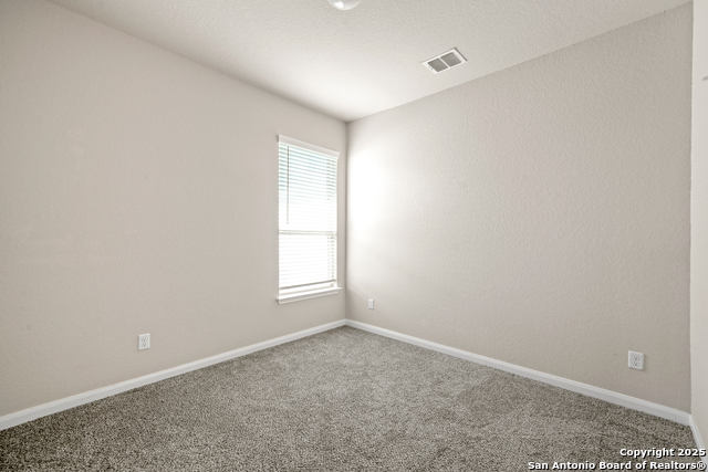 Listing photo id 14 for 8132 Chasemont Ct.