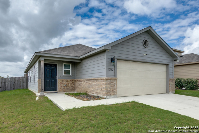Image 3 of 26 For 12902 Olson Point