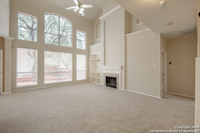Image 12 of 42 For 21503 Promontory Cir