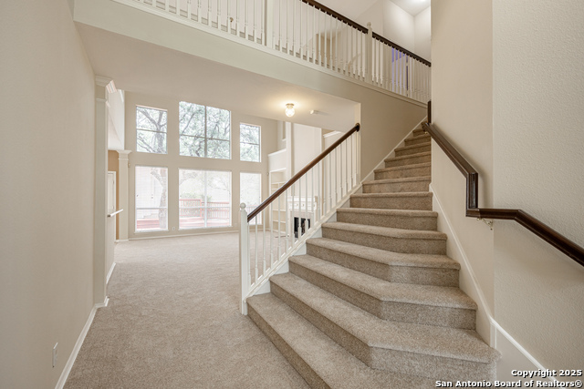 Image 27 of 42 For 21503 Promontory Cir