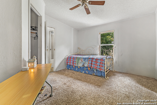 Listing photo id 10 for 448 Patton