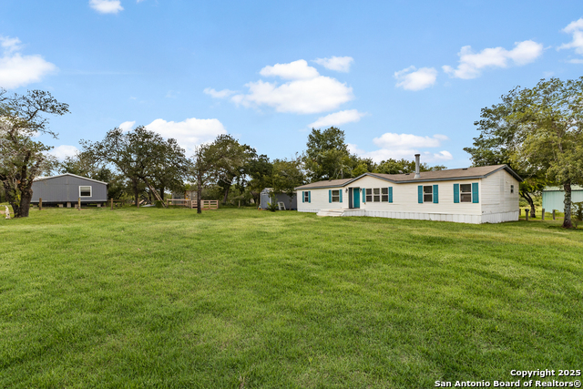 Listing photo id 0 for 448 Patton