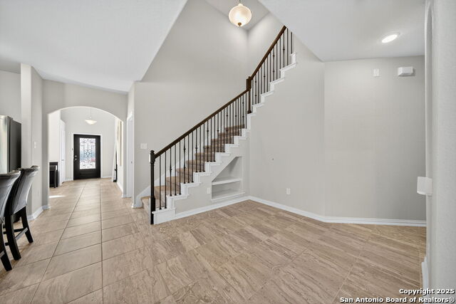 Image 17 of 35 For 8113 Breezy Cove