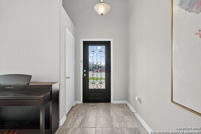 Image 6 of 35 For 8113 Breezy Cove