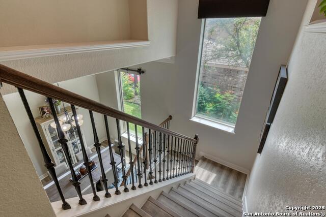 Image 17 of 44 For 23235 Crest View Way
