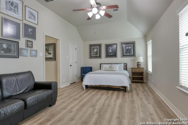Image 22 of 44 For 23235 Crest View Way