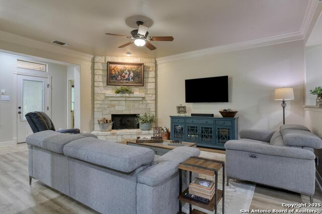 Image 5 of 44 For 23235 Crest View Way