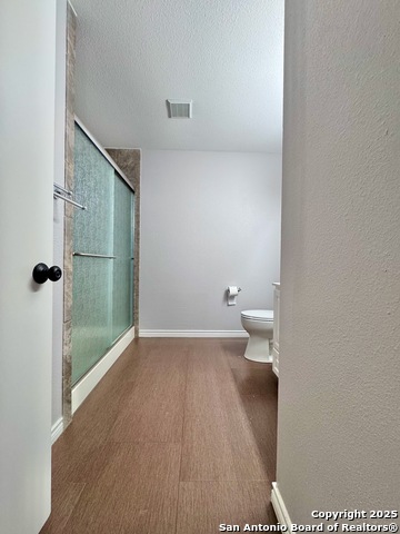 Image 14 of 28 For 21551 Hyerwood