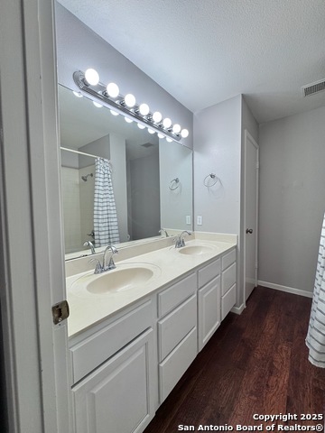 Image 20 of 28 For 21551 Hyerwood