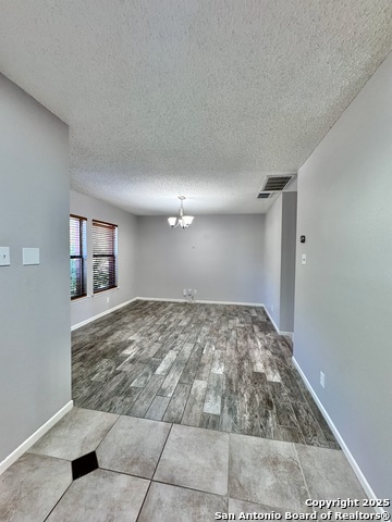 Image 3 of 28 For 21551 Hyerwood