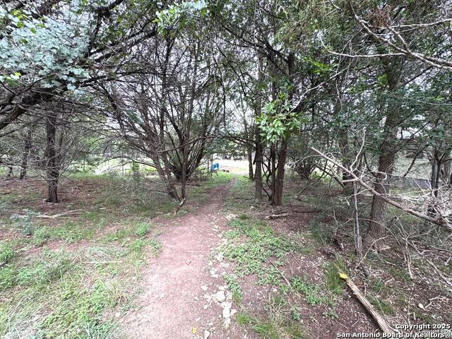 Listing photo id 0 for 2445 Broad Oak