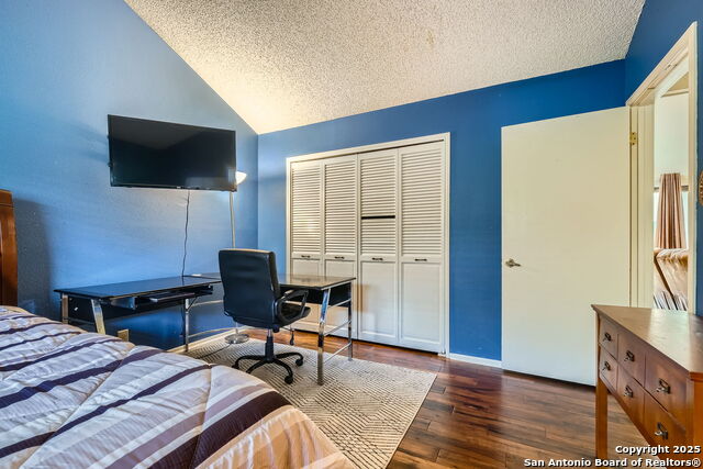 Image 19 of 29 For 13215 Hunters Spring St