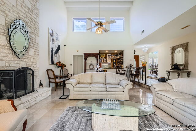 Image 7 of 29 For 13215 Hunters Spring St