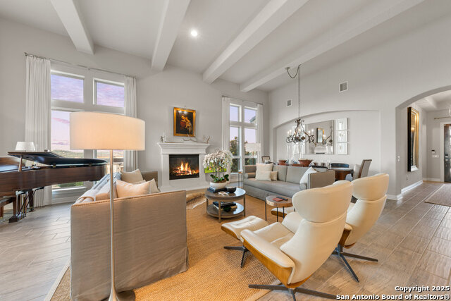 Listing photo id 10 for 6703 Bella Colina