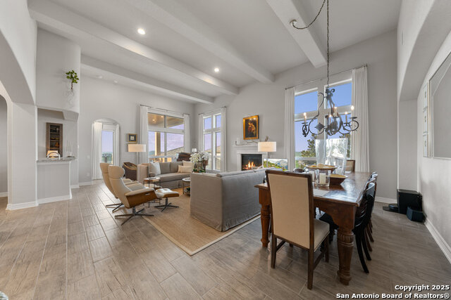 Listing photo id 12 for 6703 Bella Colina