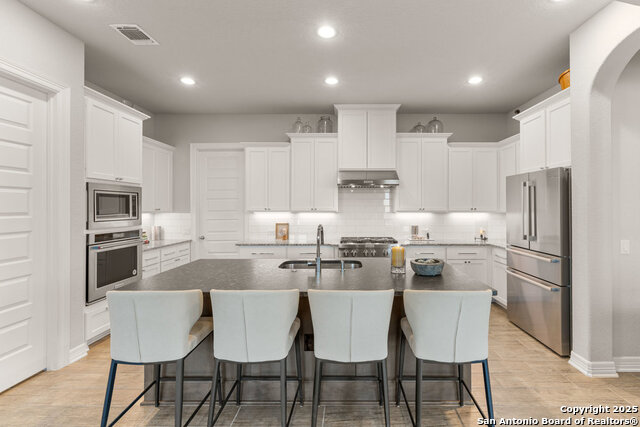 Listing photo id 19 for 6703 Bella Colina