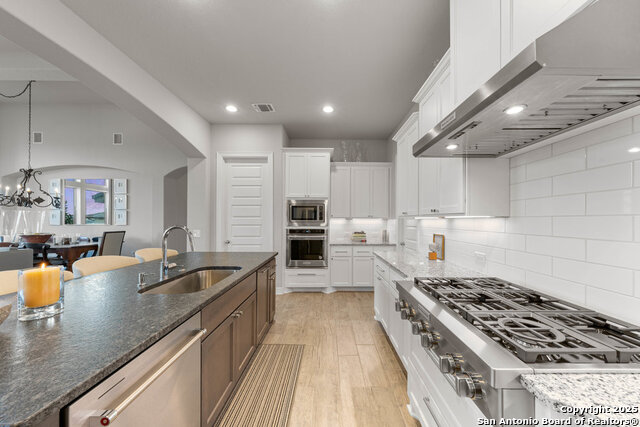 Listing photo id 22 for 6703 Bella Colina