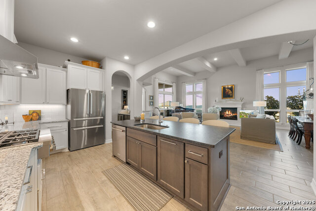 Listing photo id 23 for 6703 Bella Colina
