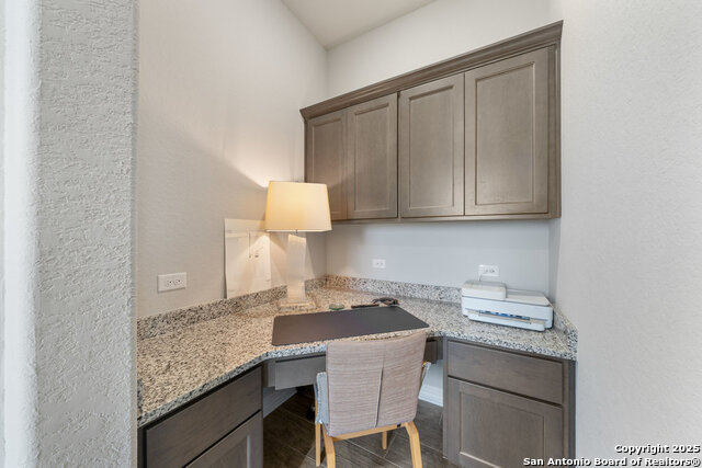Listing photo id 28 for 6703 Bella Colina