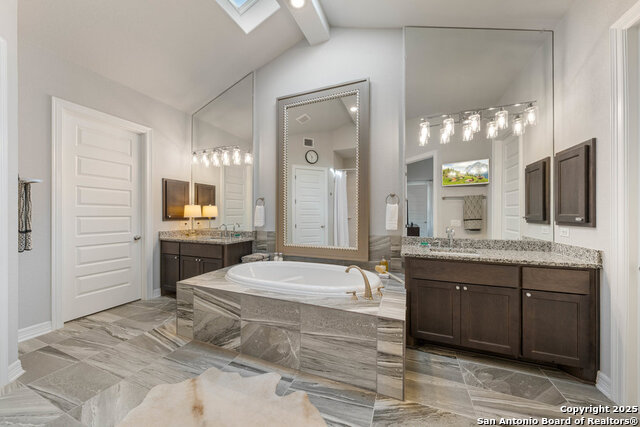 Listing photo id 34 for 6703 Bella Colina