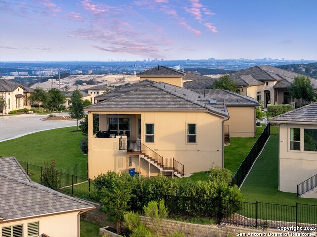 Listing photo id 49 for 6703 Bella Colina