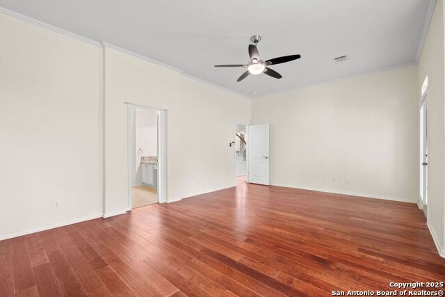 Listing photo id 17 for 614 Walder Trail