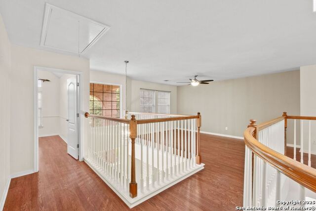 Listing photo id 21 for 614 Walder Trail