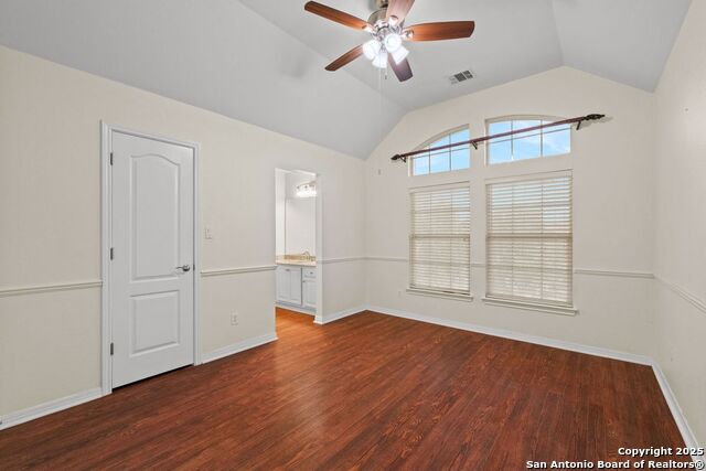 Listing photo id 24 for 614 Walder Trail