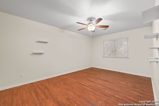 Listing photo id 27 for 614 Walder Trail