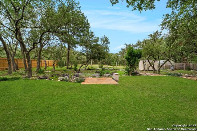 Listing photo id 32 for 614 Walder Trail
