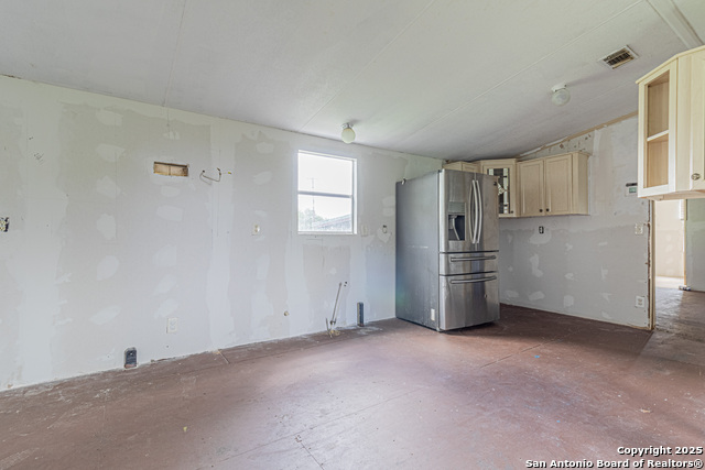 Image 9 of 25 For 18065 County Road 163