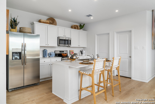 Listing photo id 1 for 1554 Estelea Grove
