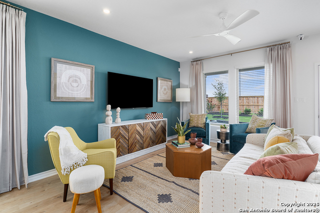 Listing photo id 7 for 1554 Estelea Grove