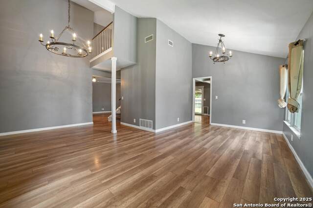 Listing photo id 6 for 3531 Oakfort
